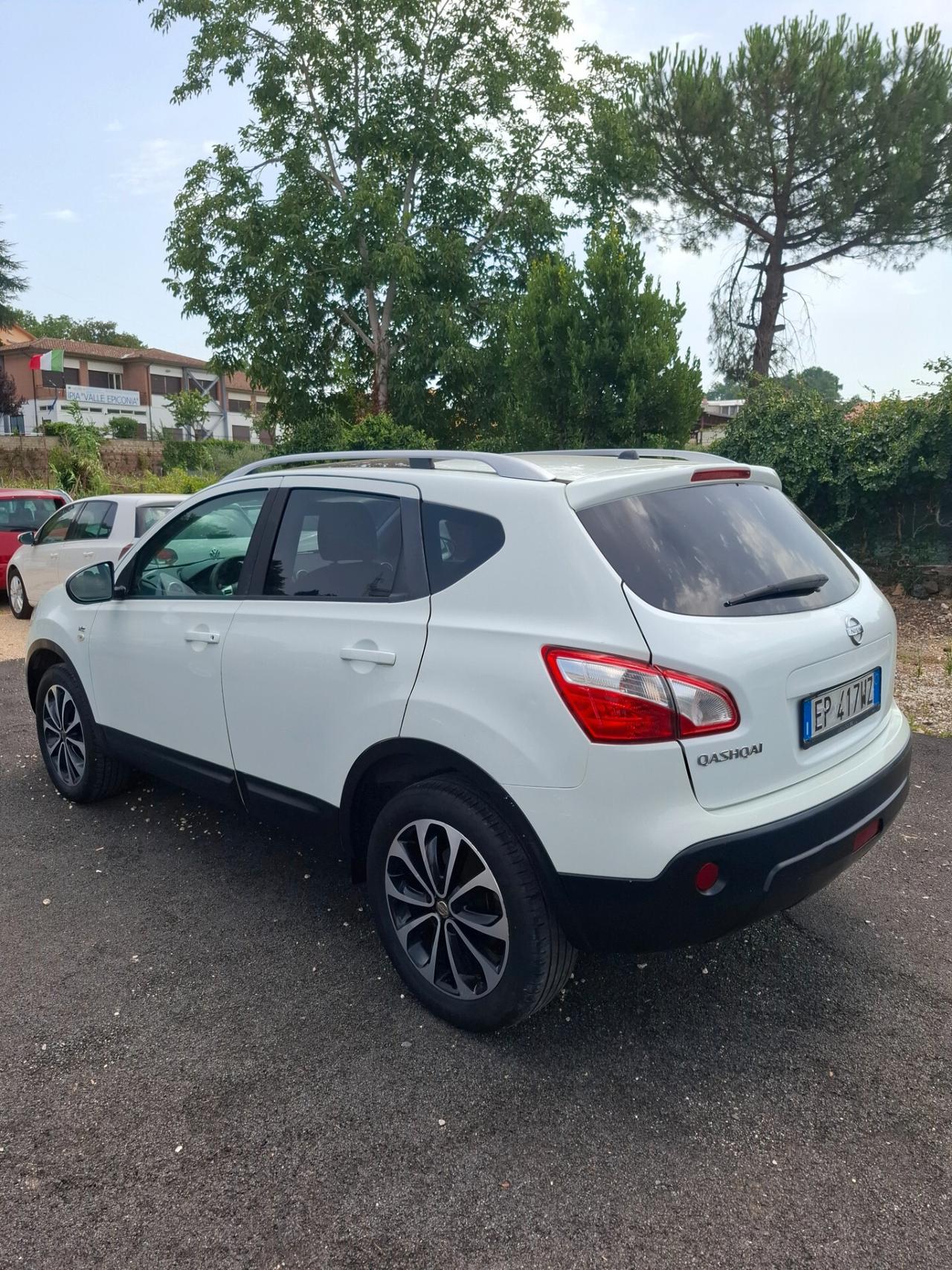 Nisan qashqai