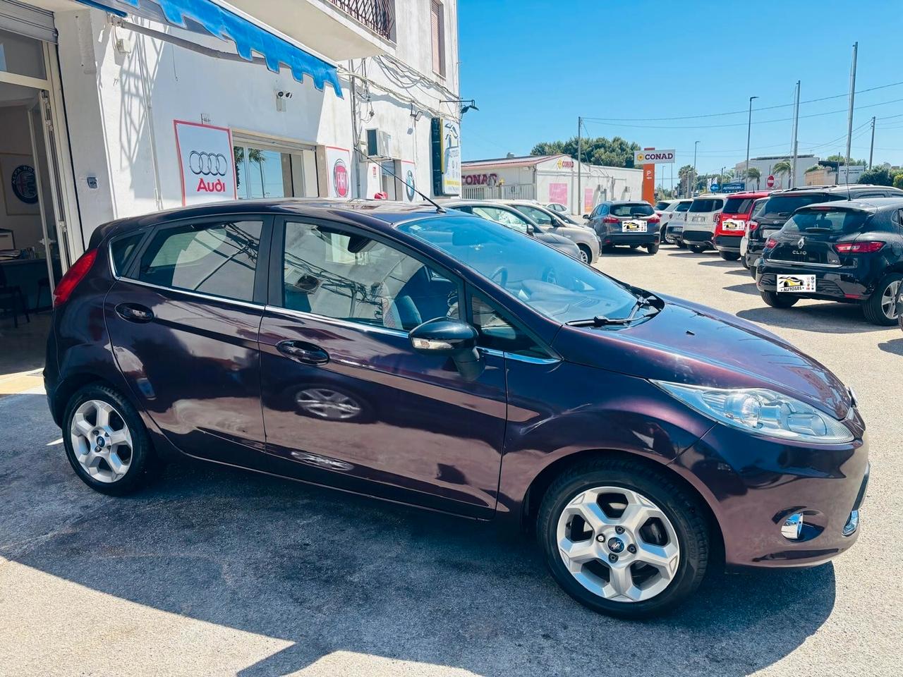 Ford Fiesta 1.4 5 porte Bz.- GPL Titanium