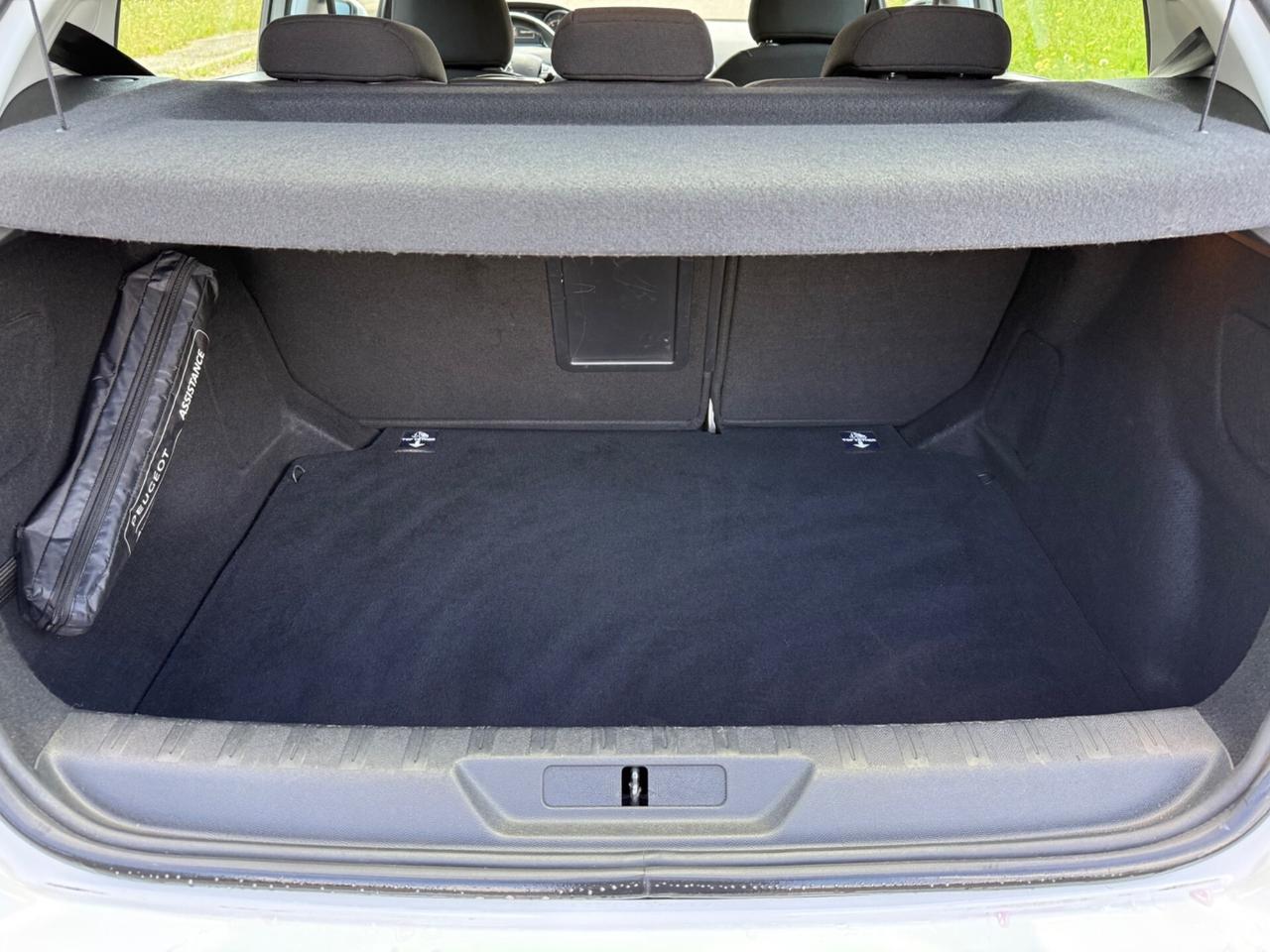 Peugeot 308 BlueHDi 130 S&S Business