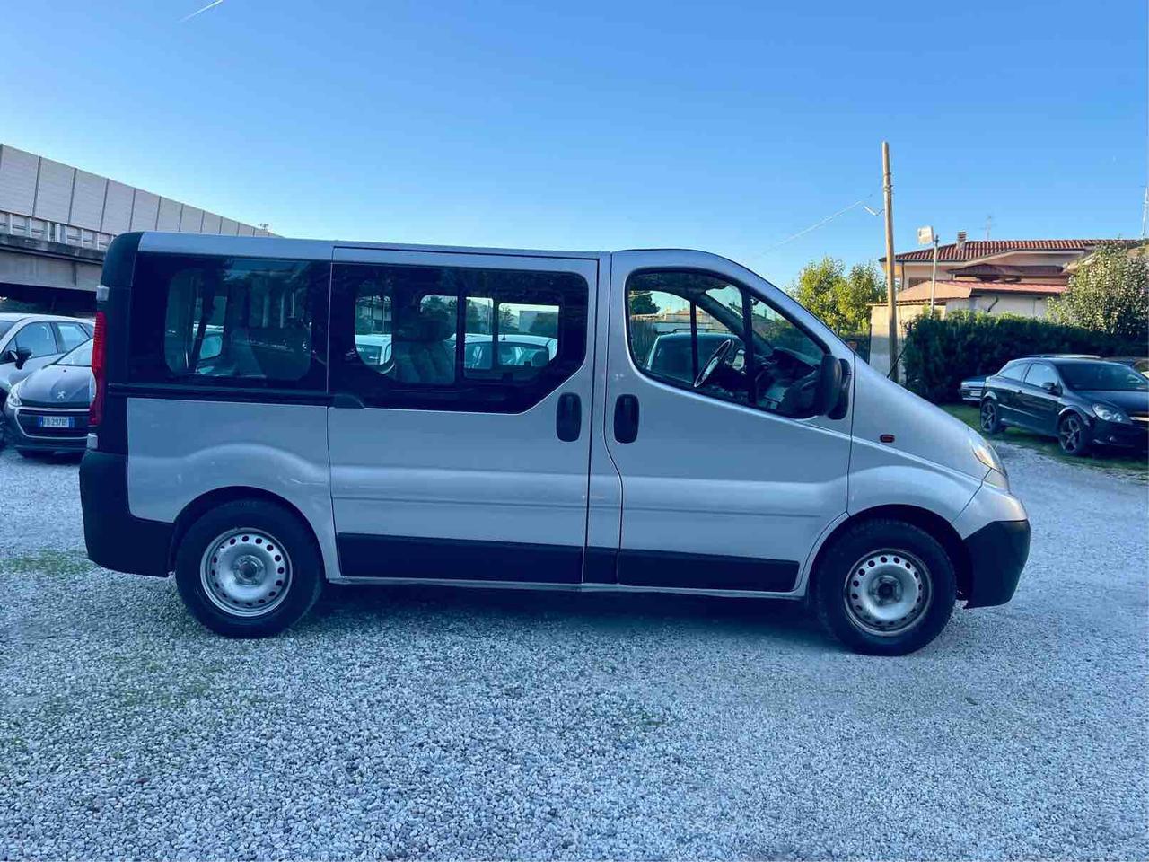 OPEL VIVARO - 2.0 CDTI - 120 CV - 9 POSTI - UNICO PROPRIETARIO