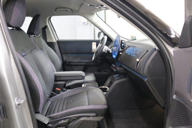 MINI Mini C Essential Countryman