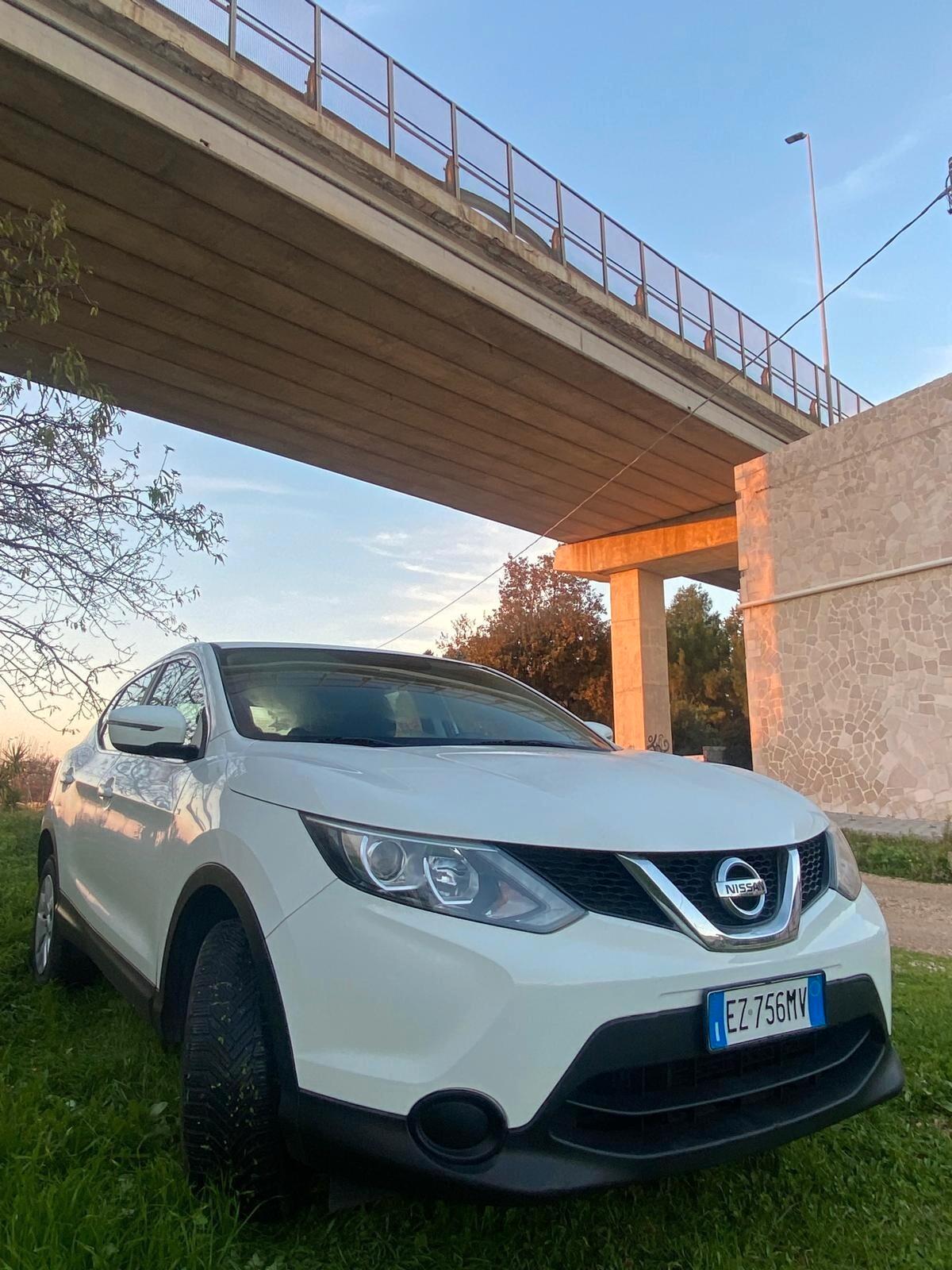 Nissan Qashqai 1.5 dCi Tekna 81kw pari al nuovo