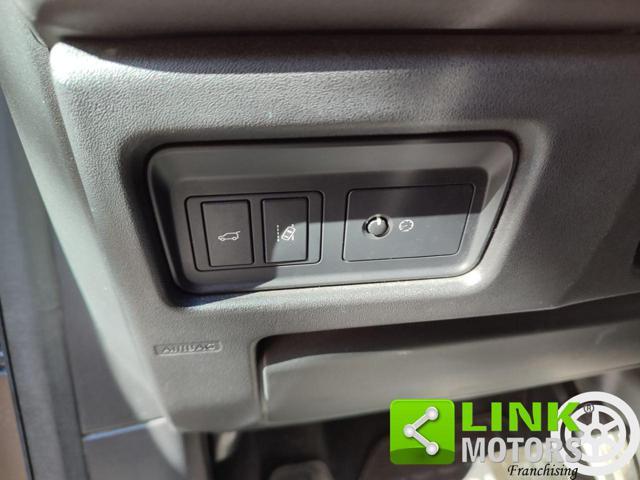 LAND ROVER Discovery Sport 2.2 SD4 HSE