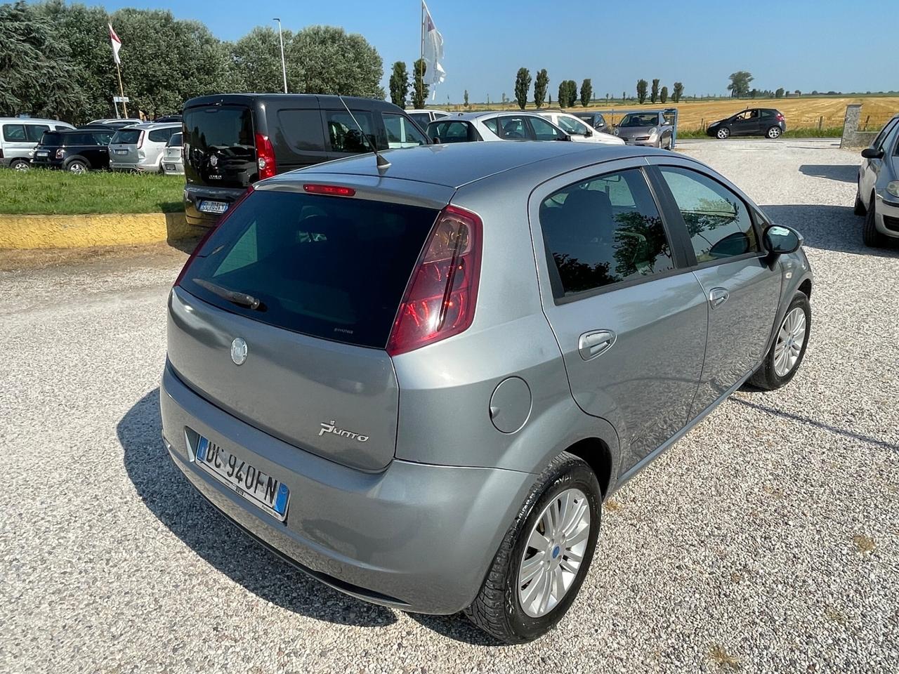 Fiat Grande Punto Grande Punto 1.4 Starjet 16V 5 porte Dynamic