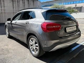 Mercedes-Benz GLA 220 d Automatic 4Matic Business