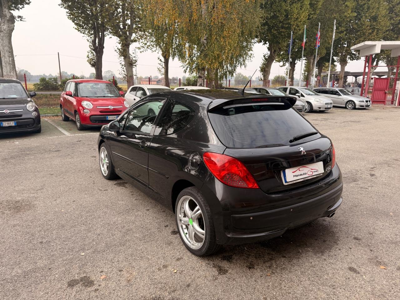 Peugeot 207 1.6 THP 150CV CC Féline