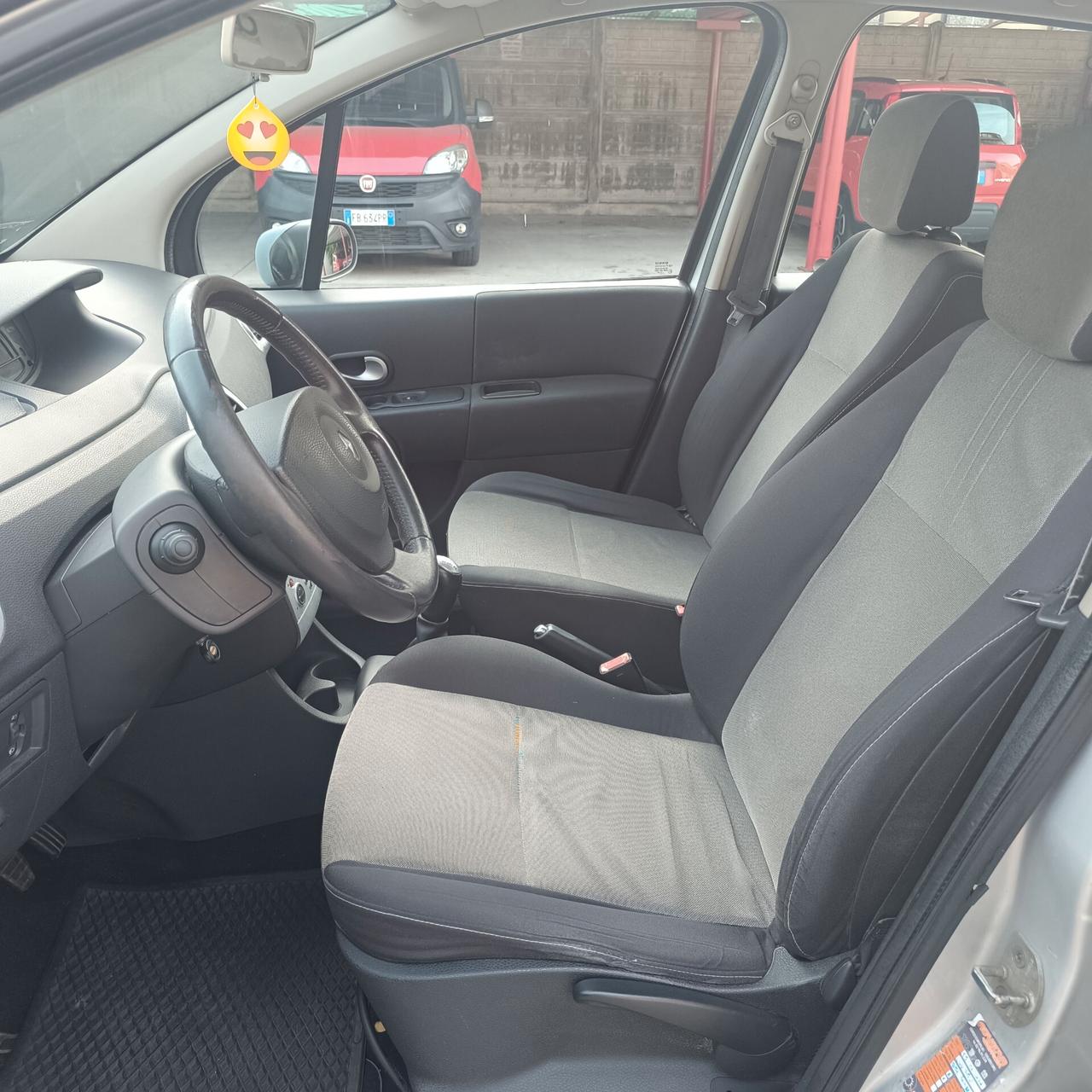 Renault Modus Grand 1.5 dCi 85CV Dynamique