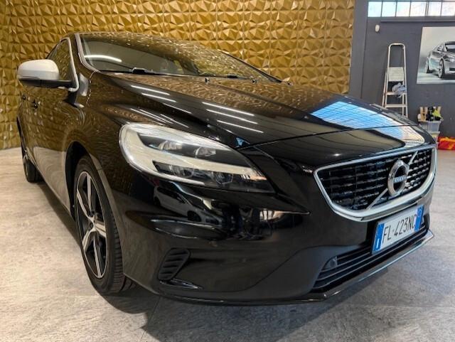 Volvo V40 D2 R-design