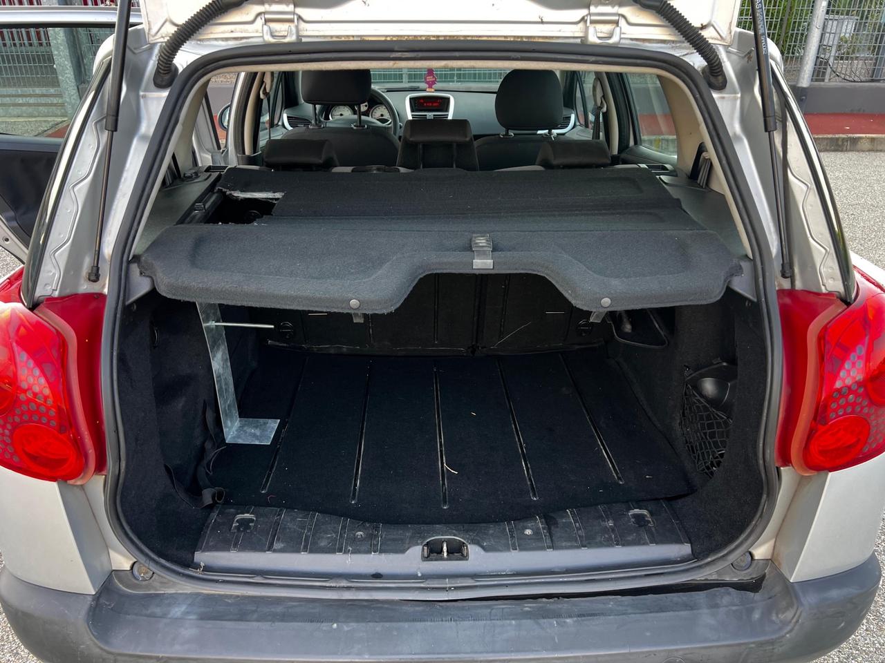 Peugeot 207 1.4 8V 75CV SW X Line ECO GPL