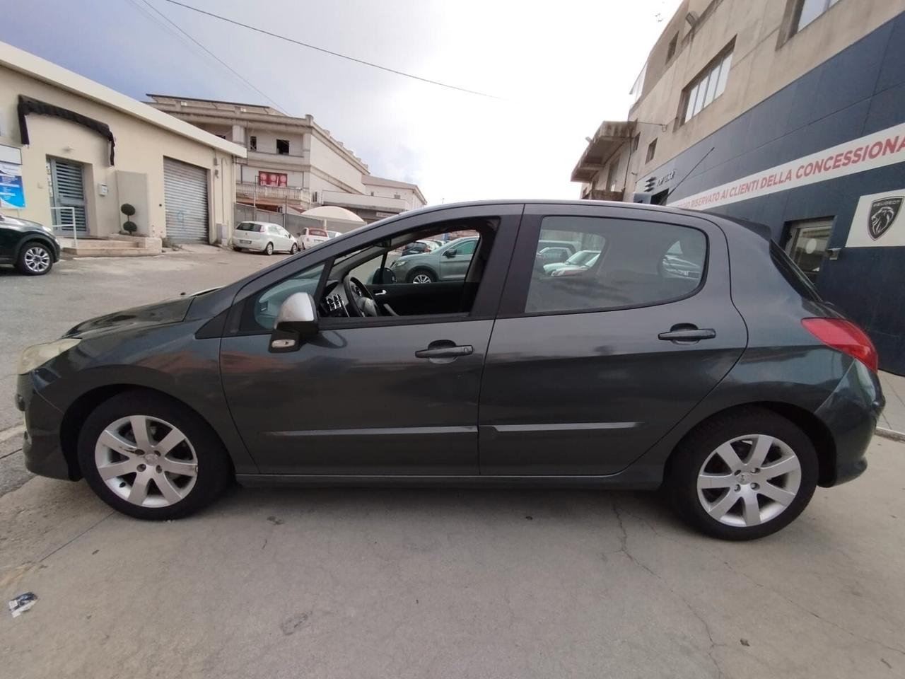 Peugeot 308 1.6 HDi 110CV 5p Automatica Premium