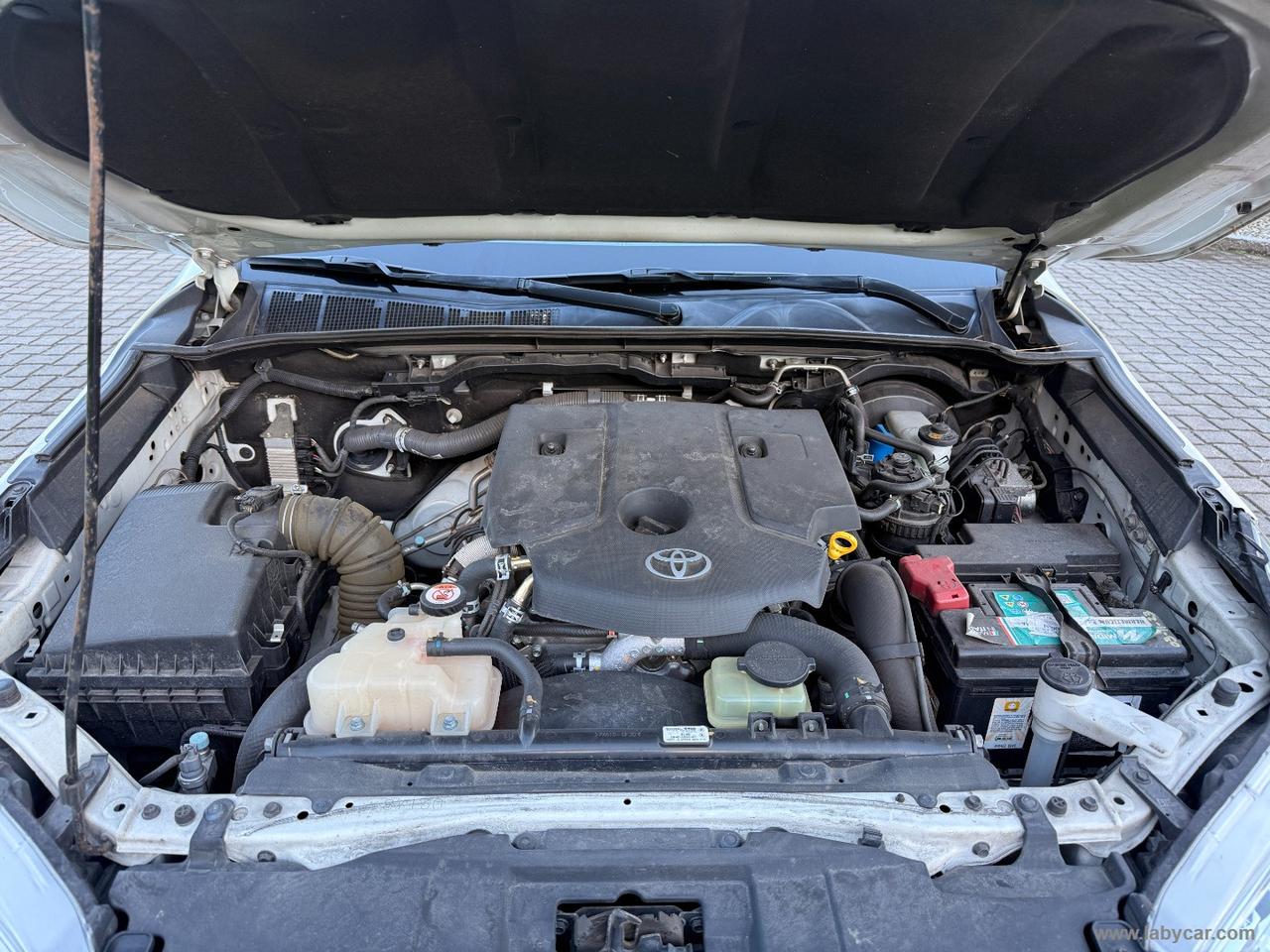 TOYOTA Hilux 2.4 D-4D 4WD 2p. EXTRA CAB CAMERA SENS PARK