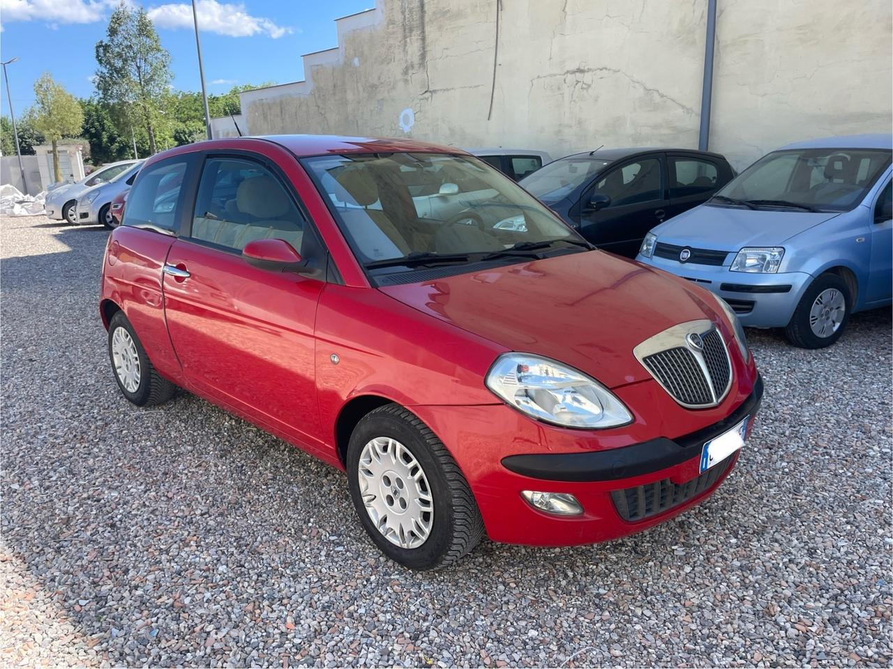 Lancia Ypsilon 1.2 km 109.000 Unica !