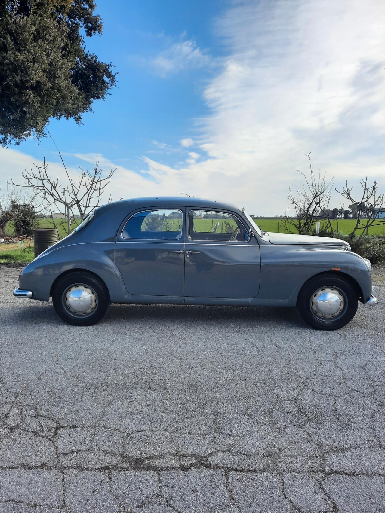 Lancia Aurelia B21