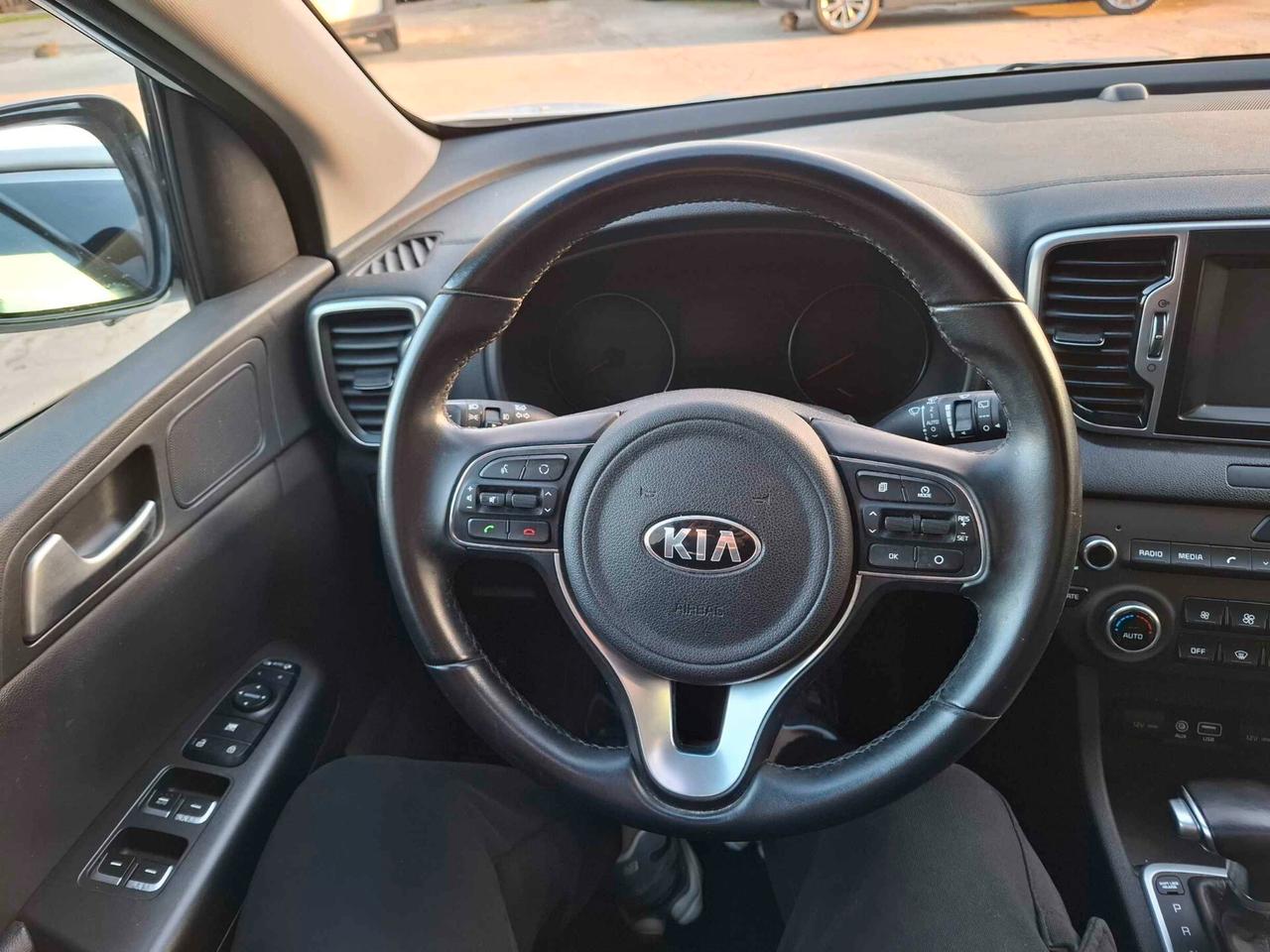 Kia Sportage 1.7 CRDI 141 CV TETTO APRIBILE - 2017