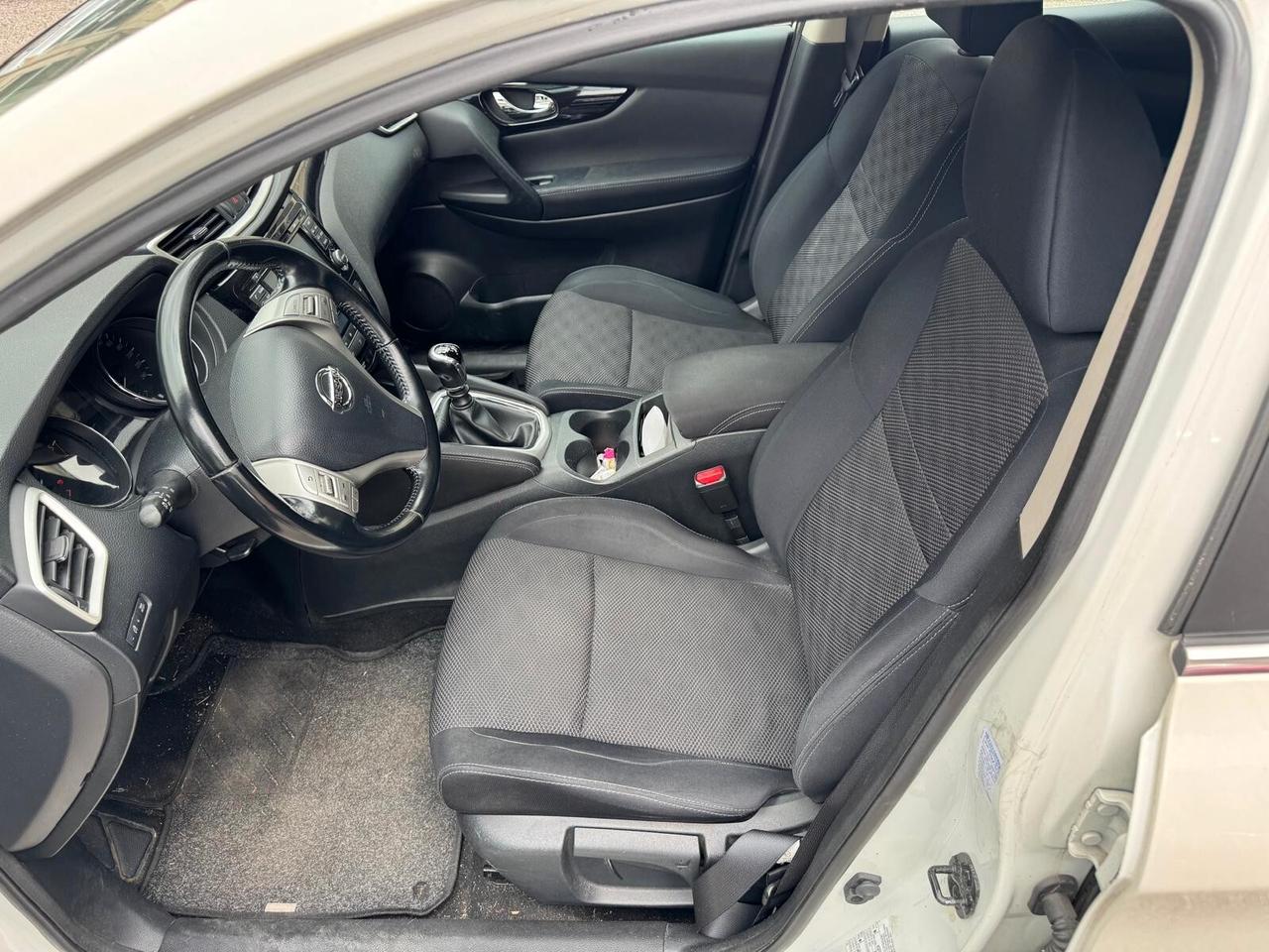 Nissan Qashqai 1.5 dCi DPF Tekna