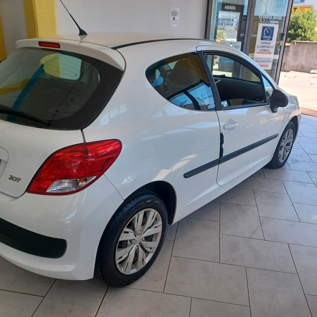 170188KM PEUGEOT 207 1.4 HDI NEOPATENTATI PERFETTA