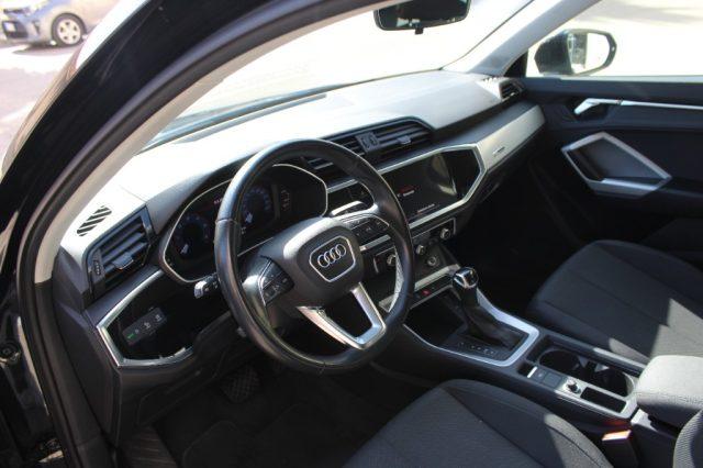 AUDI Q3 35 TDI Business