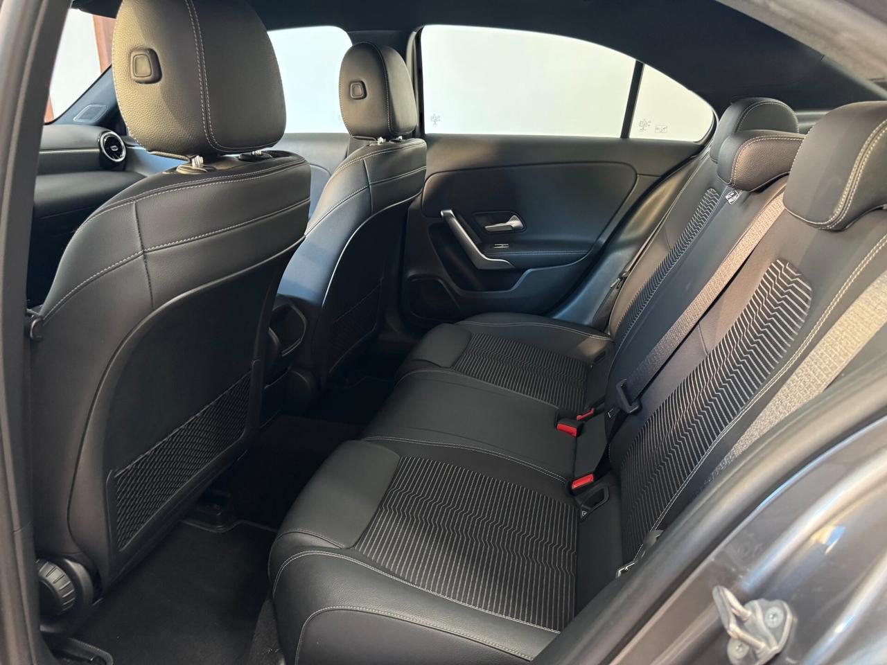Mercedes-benz A 180 sedan d Automatic Executive pelle navi