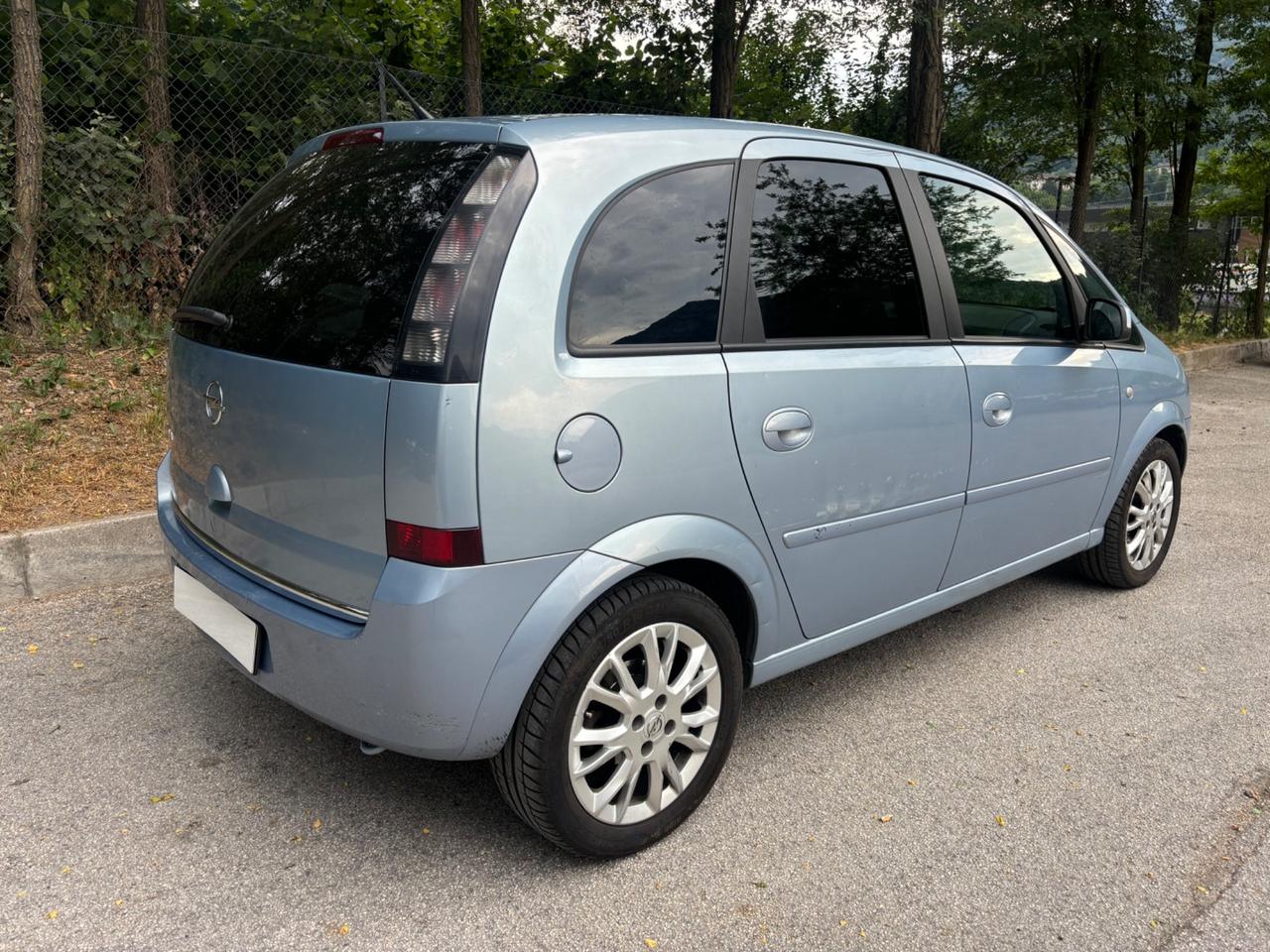 Opel Meriva 1.4 COSMO GPL