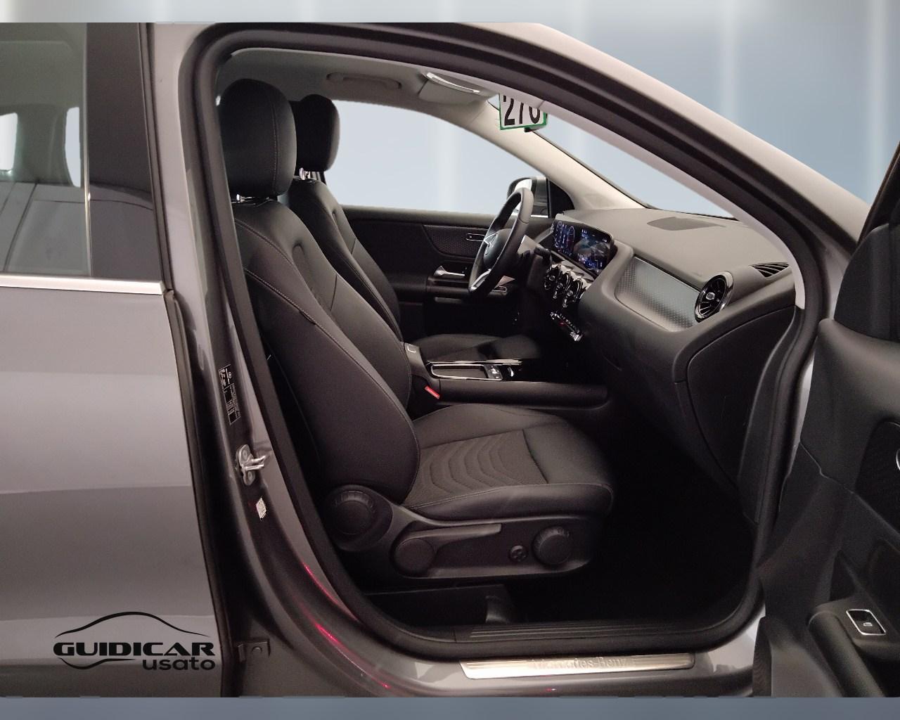 Mercedes-Benz GLA-H247 2023 - GLA 180 d Advanced auto