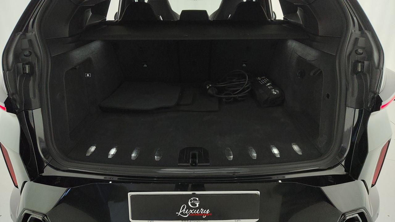 BMW XM G09 - XM 4.4 phev auto