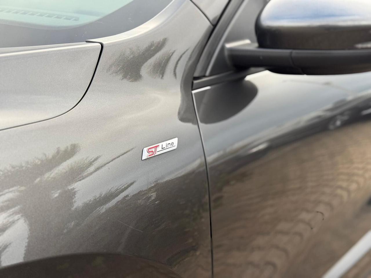 Ford Kuga 1.5 120cv ST-LINE Aut. N1 Autocarro 100% Detraibile