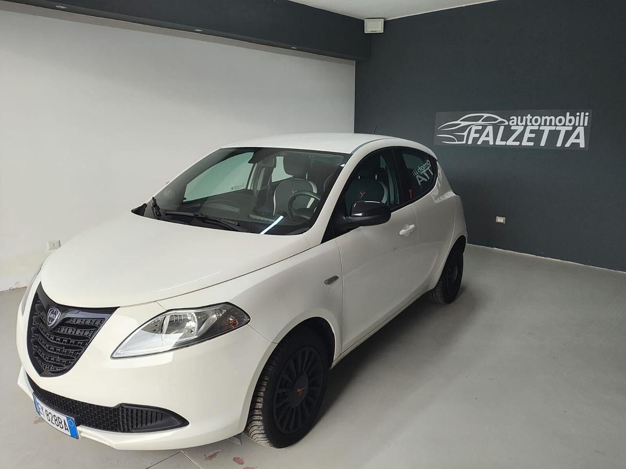 Lancia Ypsilon 1.2 69 CV 5 porte GPL Ecochic Plati
