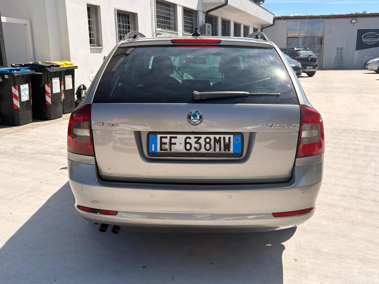 Skoda Octavia 2.0 TDI CR DSG 4x4 Wagon Scout