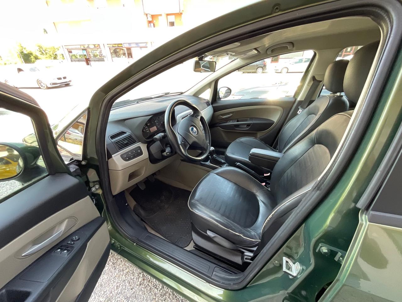 Grande Punto 1.9 MJT 120 CV 5 porte Emotion