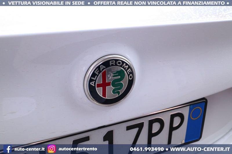 Alfa Romeo Giulia 2.2 Turbo Diesel AT8 160CV Super