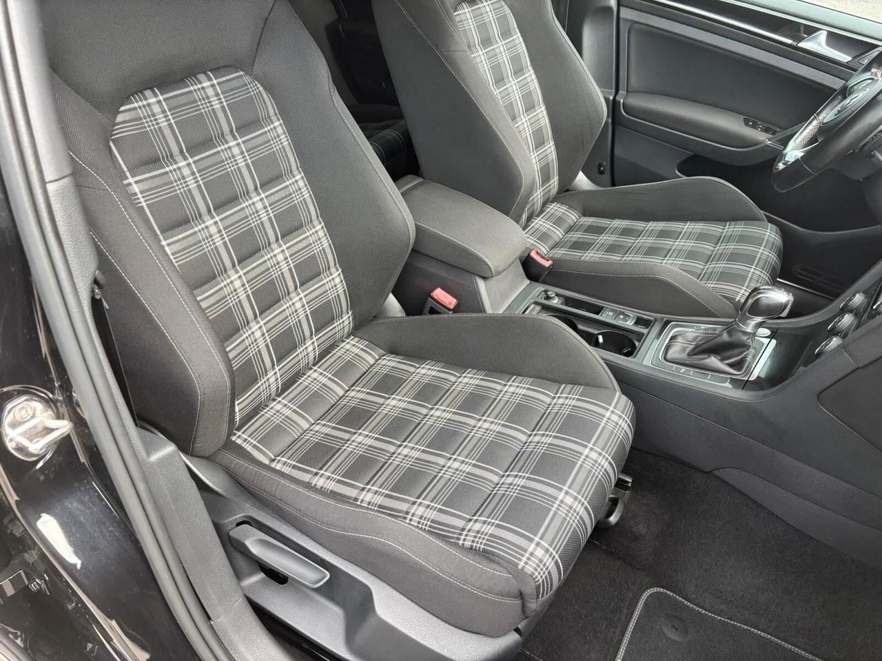 Volkswagen Golf GTD 2.0 TDI DSG 5p. BlueMotion Technology