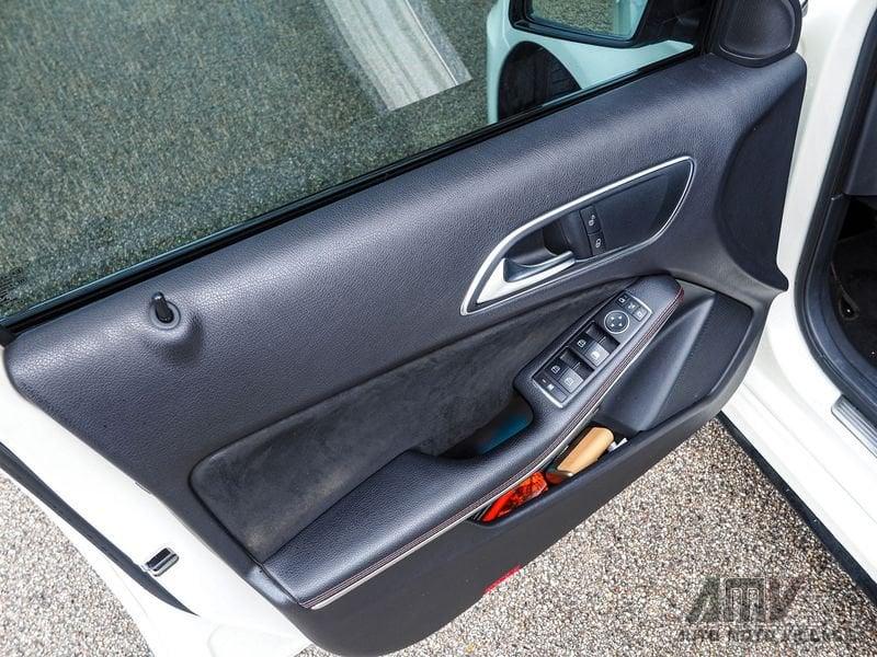 Mercedes-Benz Classe A A 180 CDI Premium Night Edition