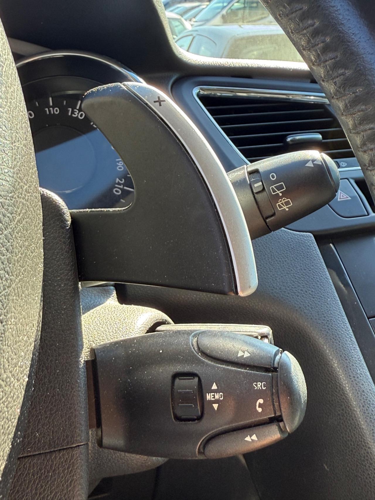 Peugeot 5008 1.6 gancio traino 7 posti