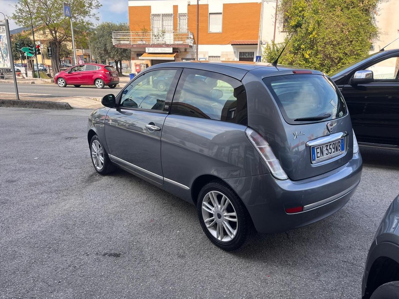 LANCIA YPSILON 1.2 68CV PLATINUM
