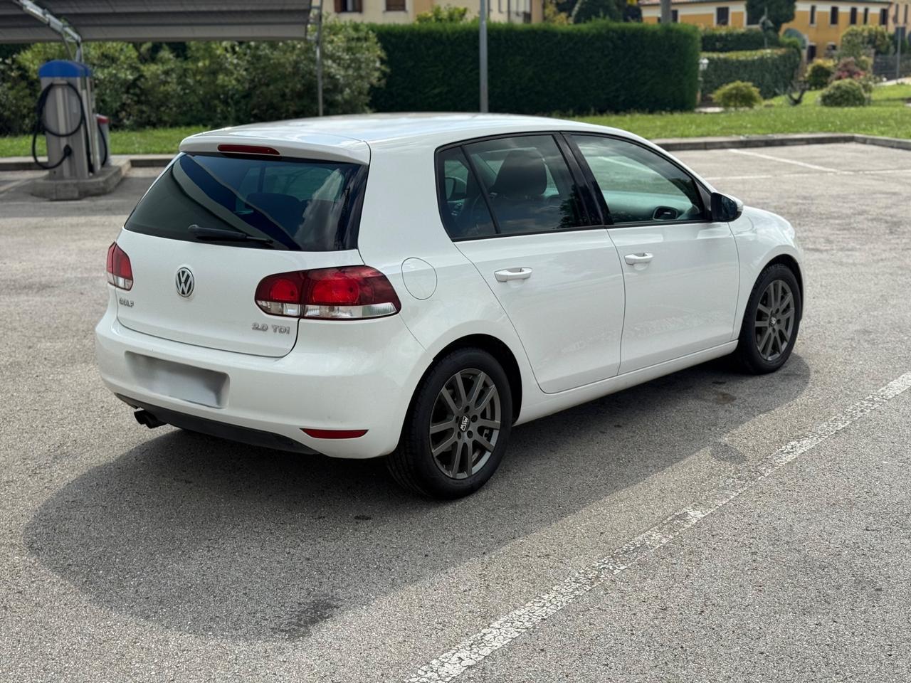 Volkswagen Golf 2.0 TDI 140CV DPF DSG 5p. Highline