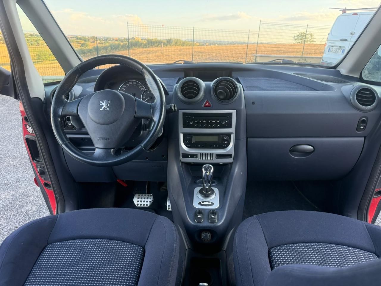 Peugeot 1007 1.4 Happy
