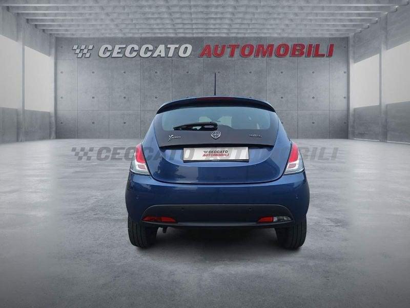 Lancia Ypsilon Ypsilon 1.0 firefly hybrid Silver s&s 70cv 5p.ti