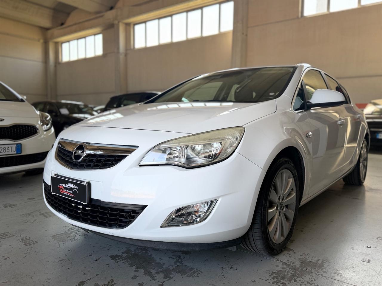 Opel Astra 1.4 Turbo 140CV 5 porte Cosmo NEOPATENTATI