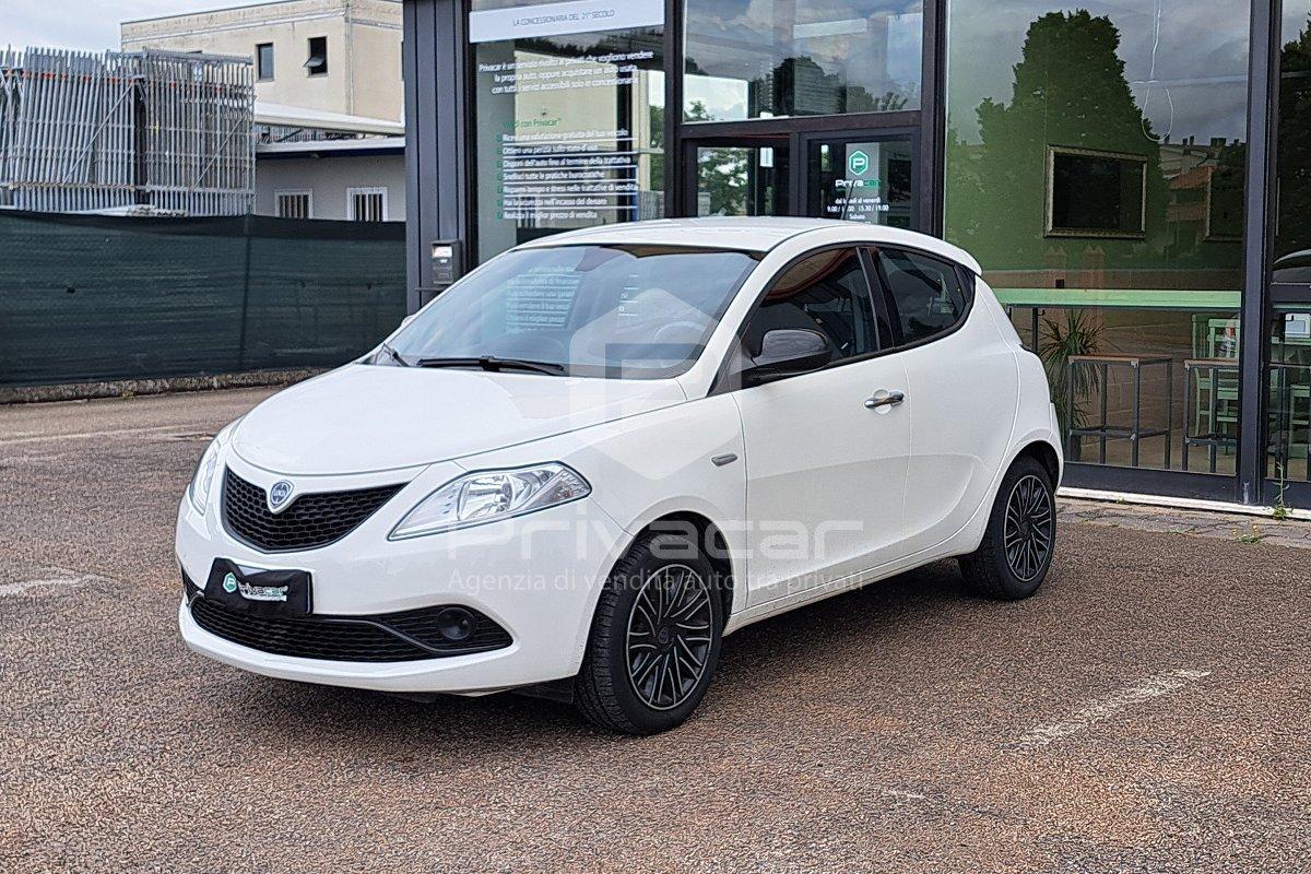 LANCIA Ypsilon 1.2 69 CV 5 porte S&S Gold