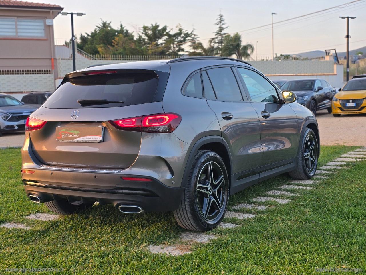 MERCEDES-BENZ GLA 180 d Automatic Premium TETTUCCIO
