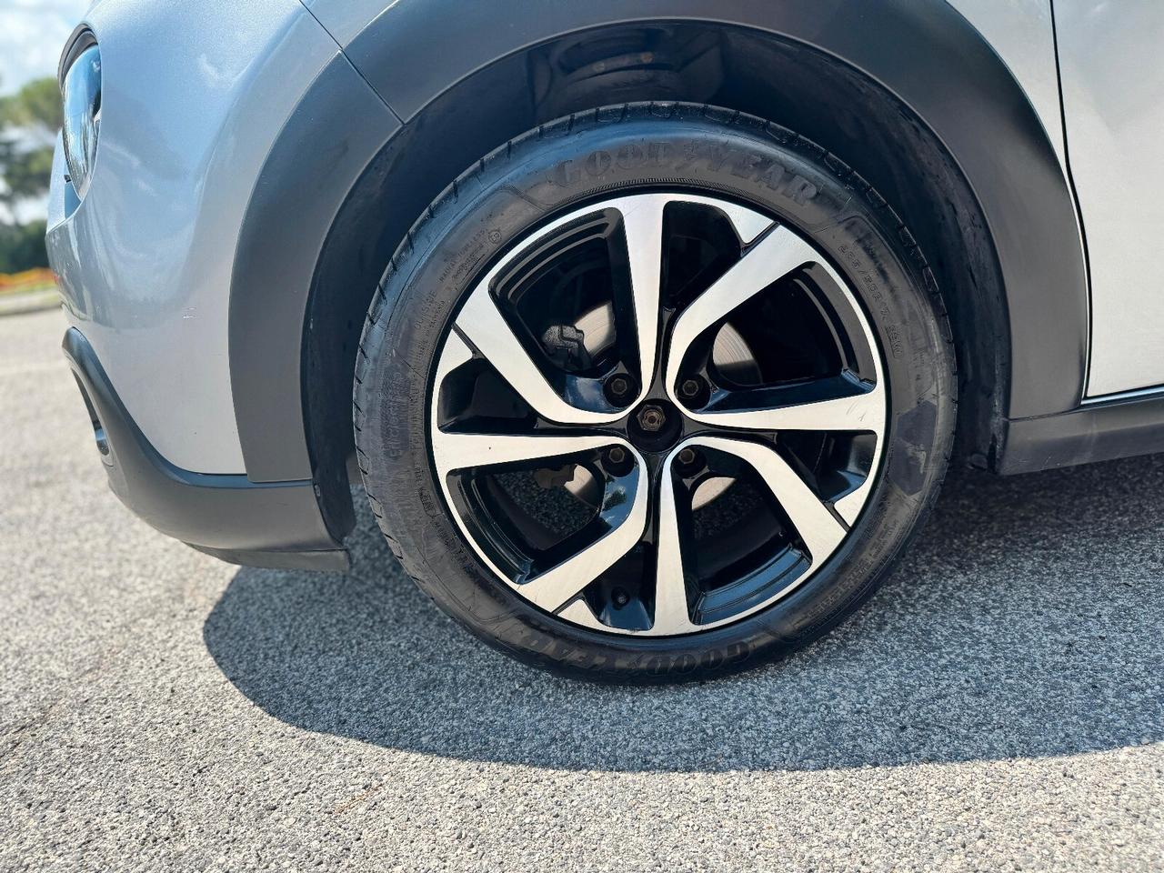 Citroen C3 1.2 110cv SHINE -NESSUN OBBLIGO DI FINANZIAMENTO-
