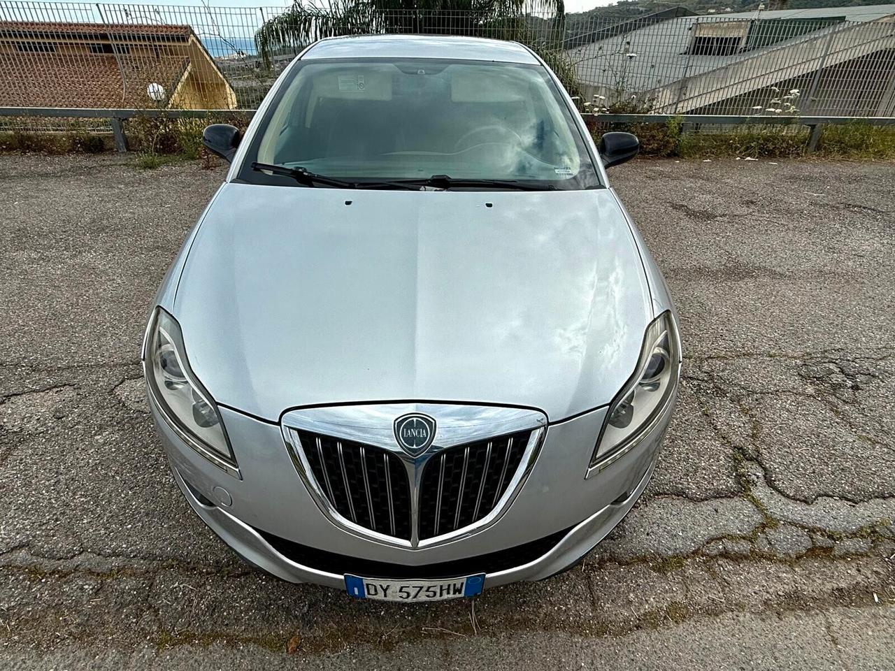 Lancia Delta 1.6 MJT Platino