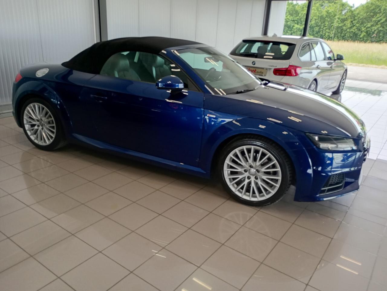 Audi TT Roadster 2.0 TFSI S line
