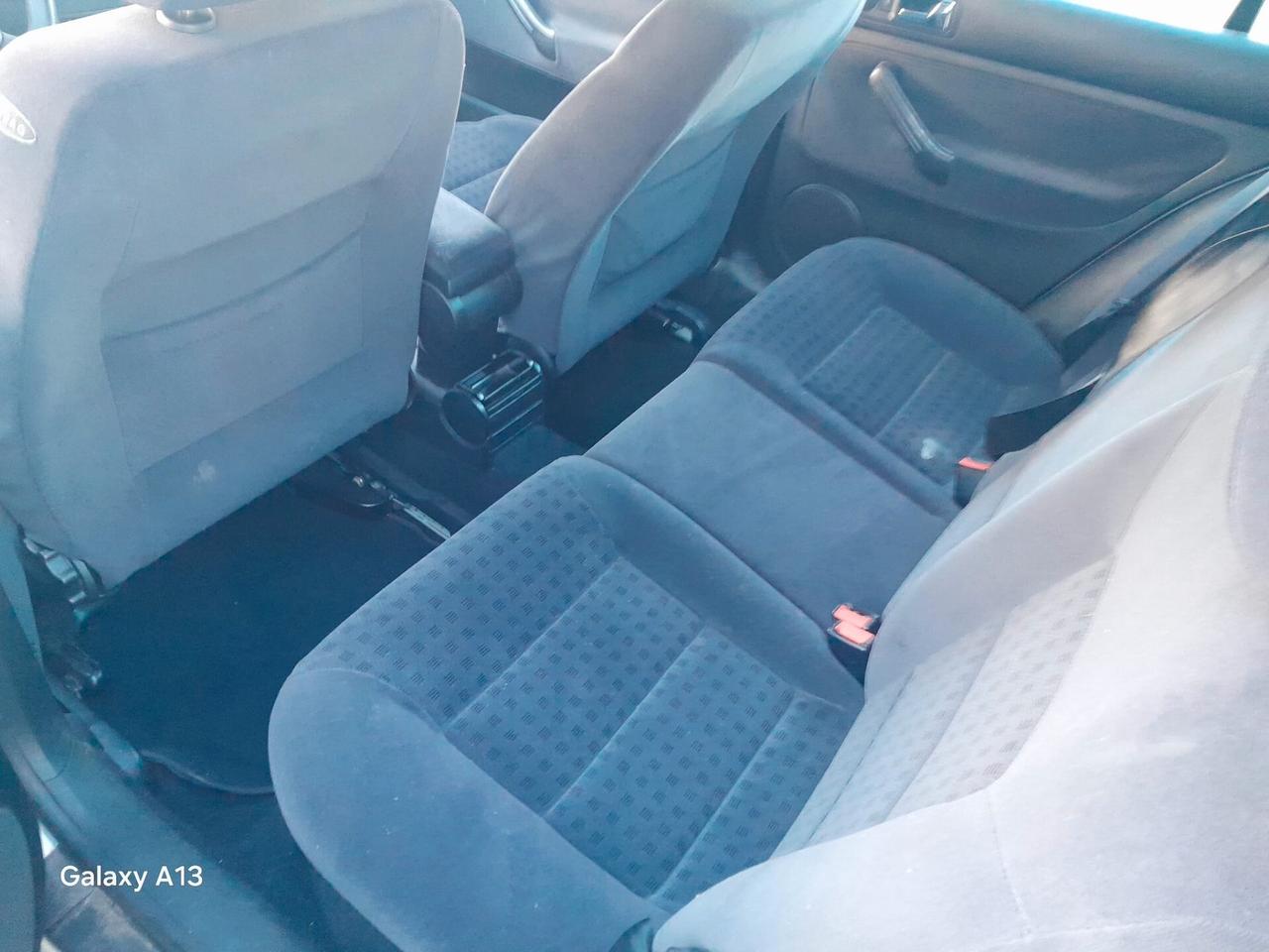 Volkswagen Golf 1.6 16V cat 5 porte Comfortline