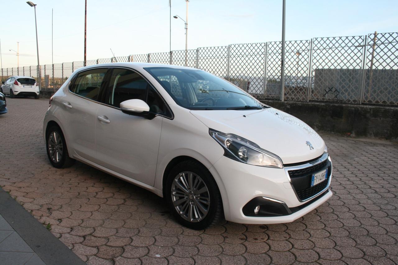 Peugeot 208 BlueHDi 100 S&S 5 porte Allure