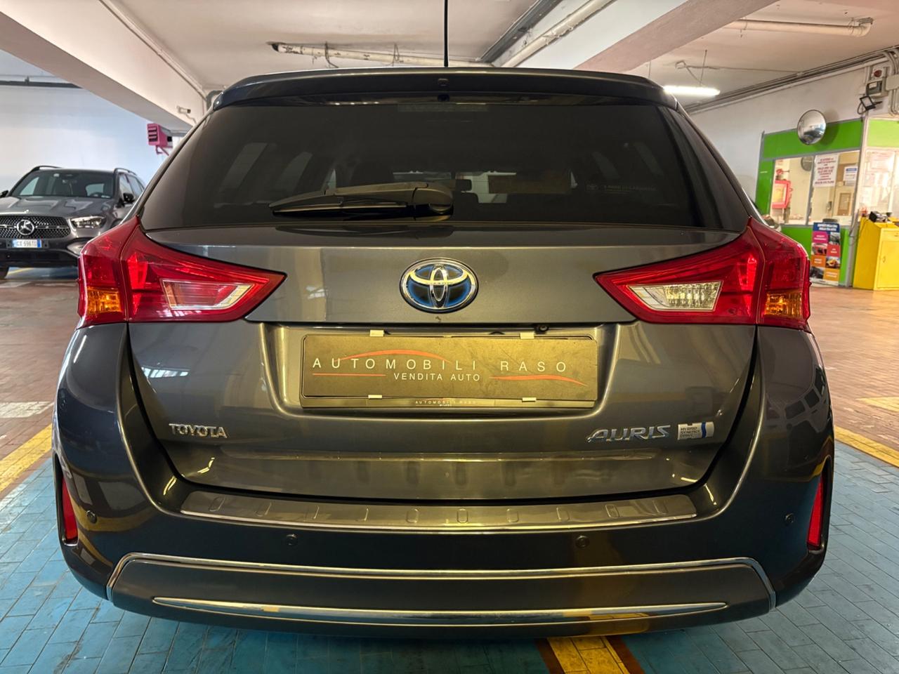Toyota Auris Touring Sports 1.8 Hybrid Lounge