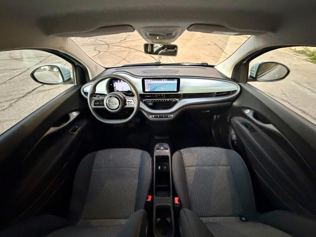 Fiat 500E/42 kWh/CAR PLAY/SOLO 33000 KM