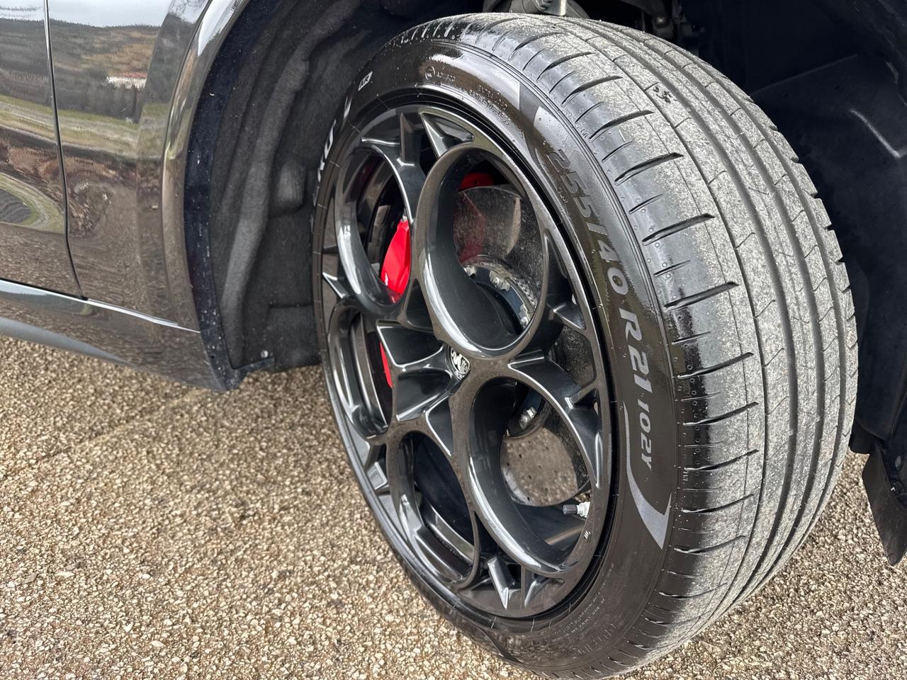 Alfa Romeo Stelvio 2.9 Bi-Turbo V6 510 CV AT8 Quadrifoglio