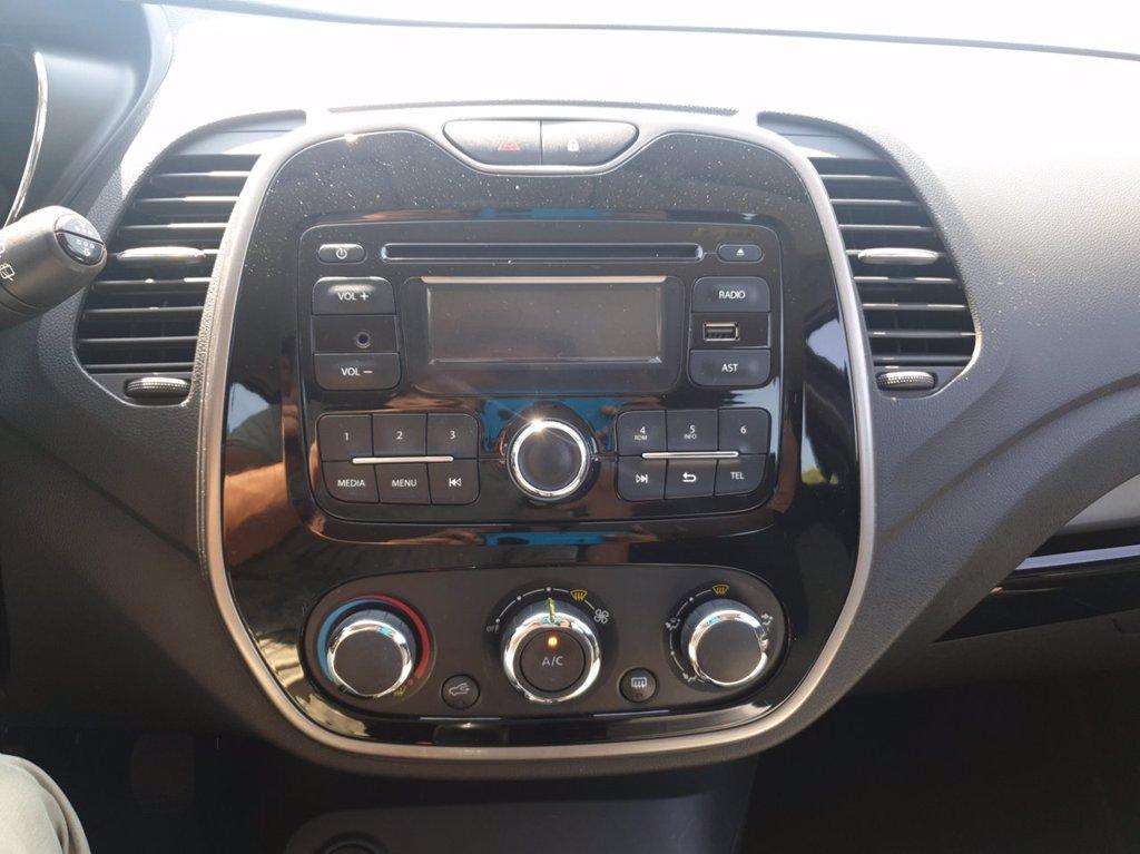 RENAULT Captur 0.9 tce zen (live) 90cv e6 del 2016