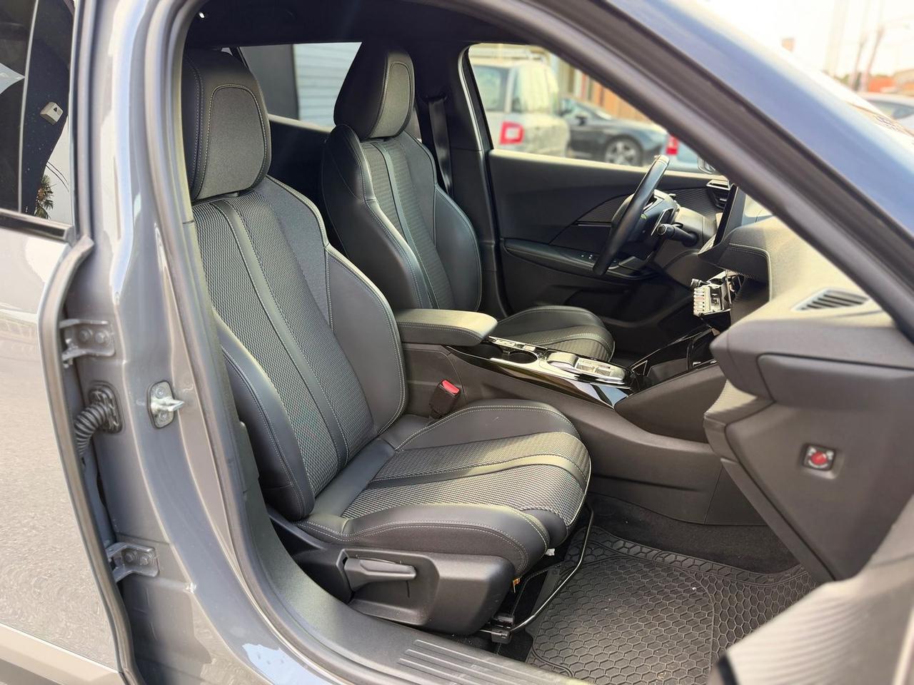 Peugeot 2008 GT 1.5 Blue HDI 130 #11962